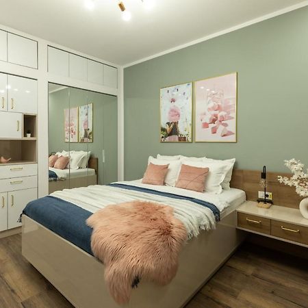 Dream Home - Prime Location 2Br Apt In Bucharest Exterior photo